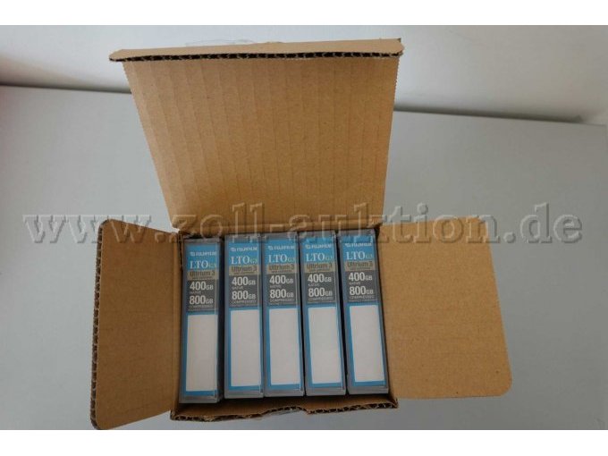 LTO-3 Originalverpackung geöffnet