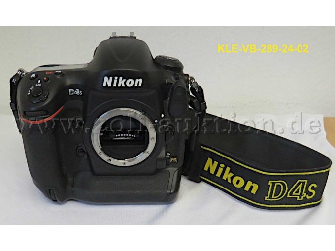 Nikon D4s Vorderseite ohne Objektiv