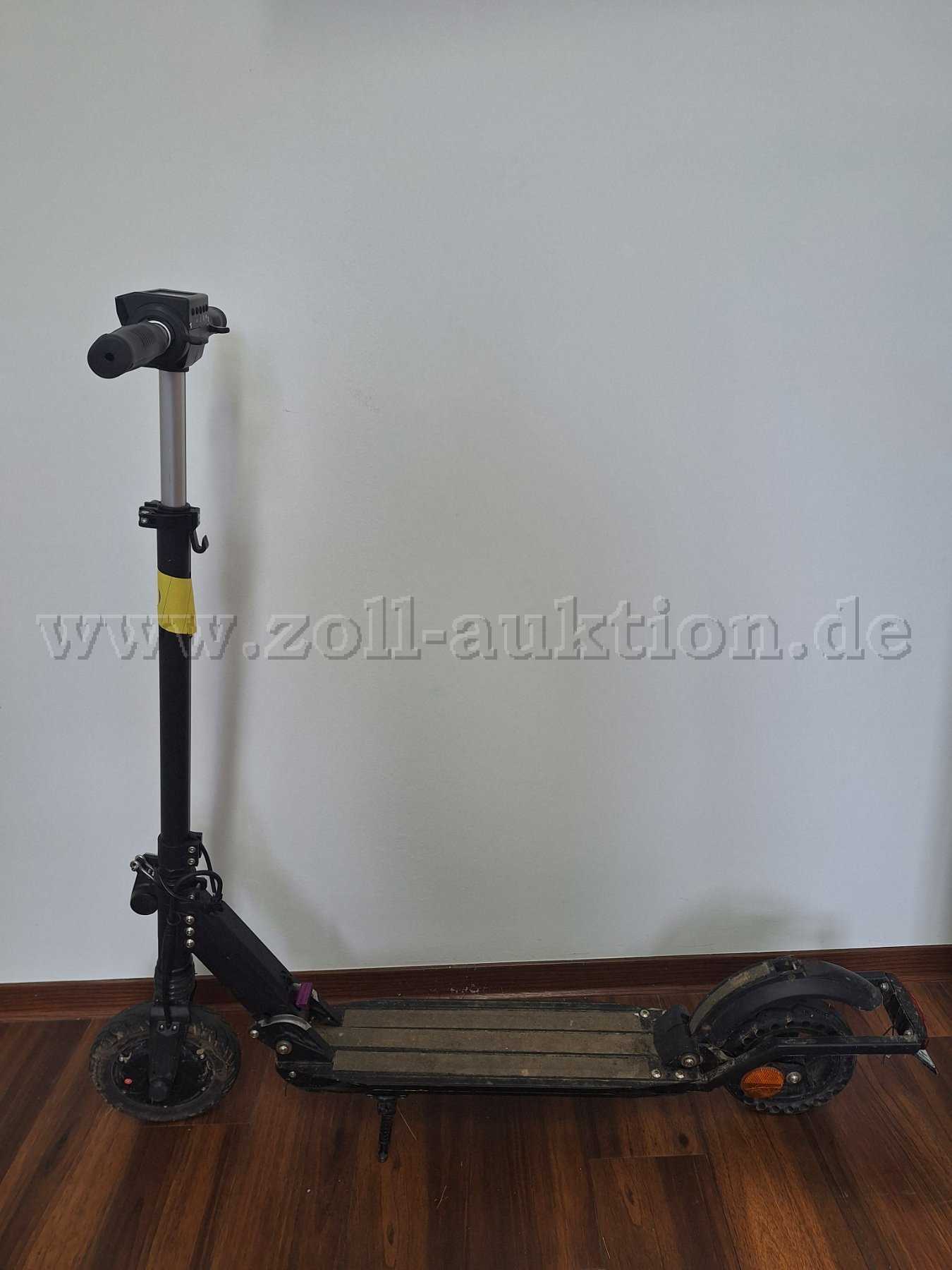 1 E-Scooter; Marke "iconBit"