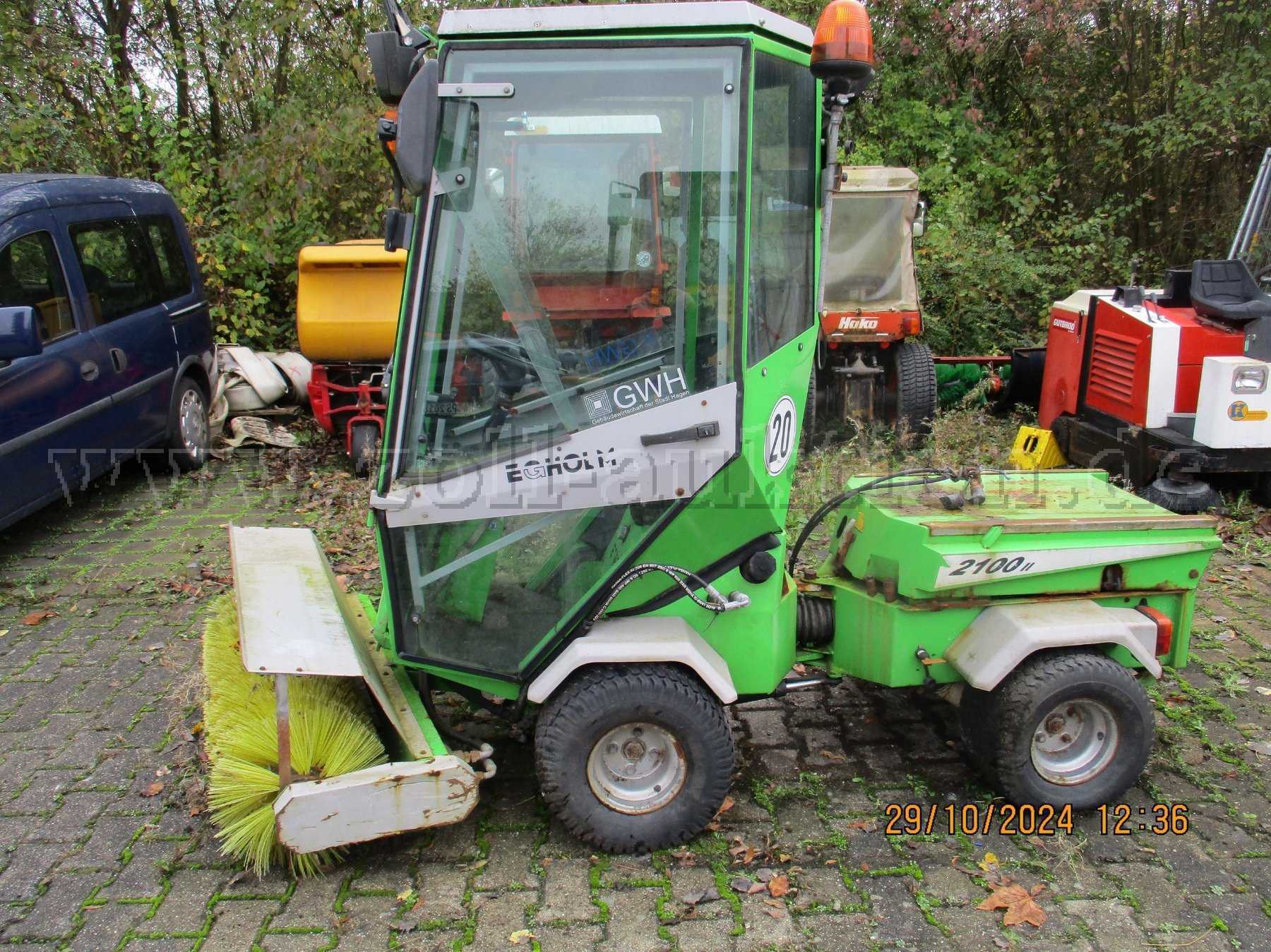 1 Egholm 2100 PFZ001 Zugmaschine Geräteträger