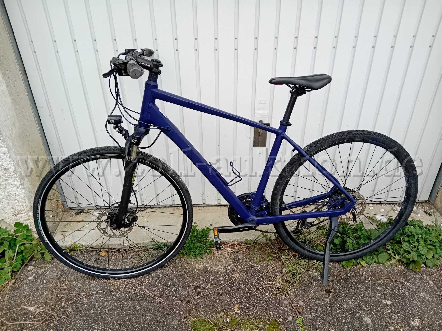 1 Fahrrad - lila / schwarz - 28 Zoll