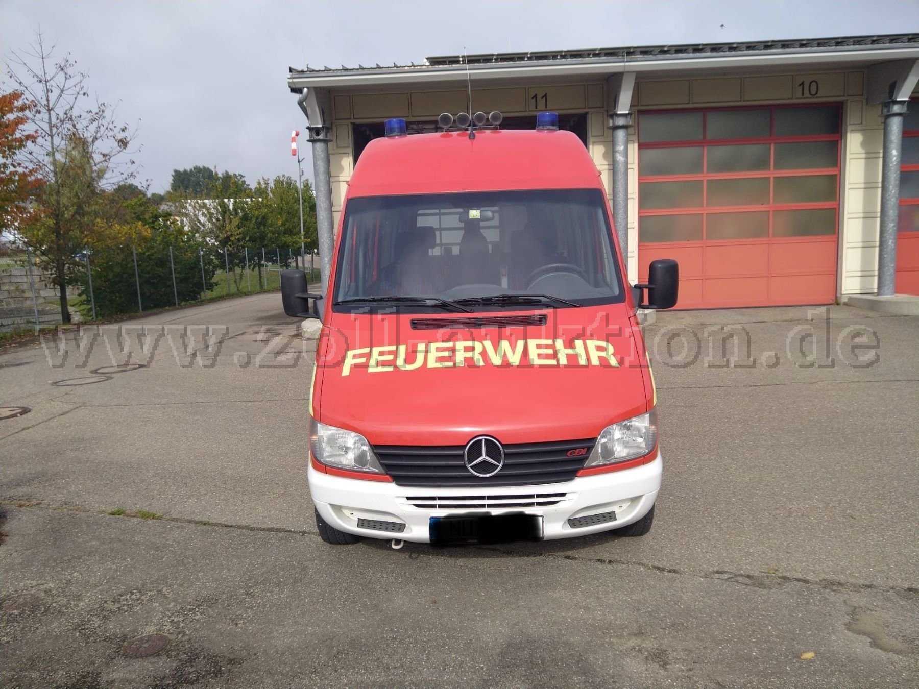 1 Feuerwehrfahrzeug Daimler Chrysler 313 CDI