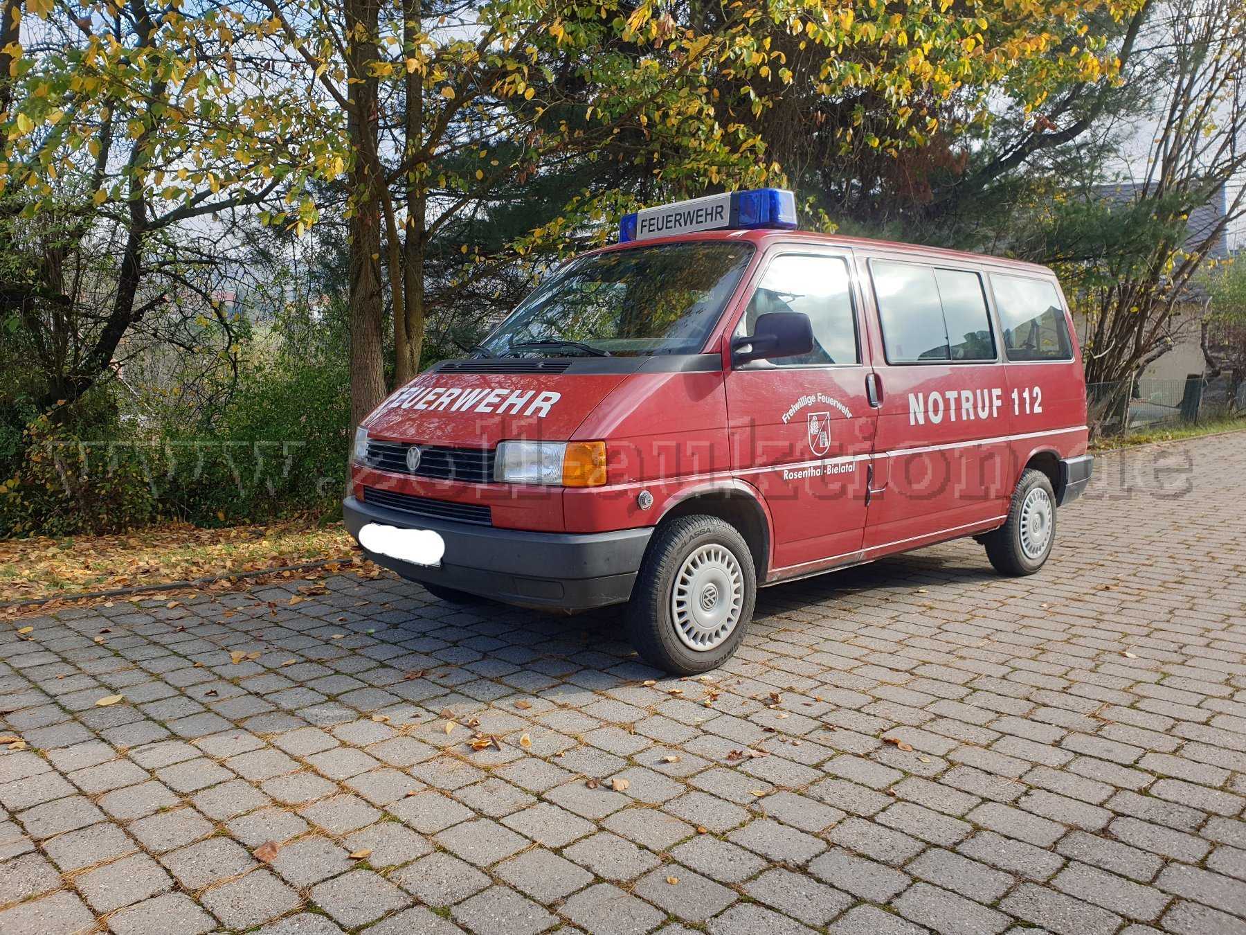 1 Feuerwehrfahrzeug MTW VW T4 Caravelle