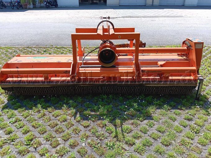 Front-Heck-Mulcher Rückansicht