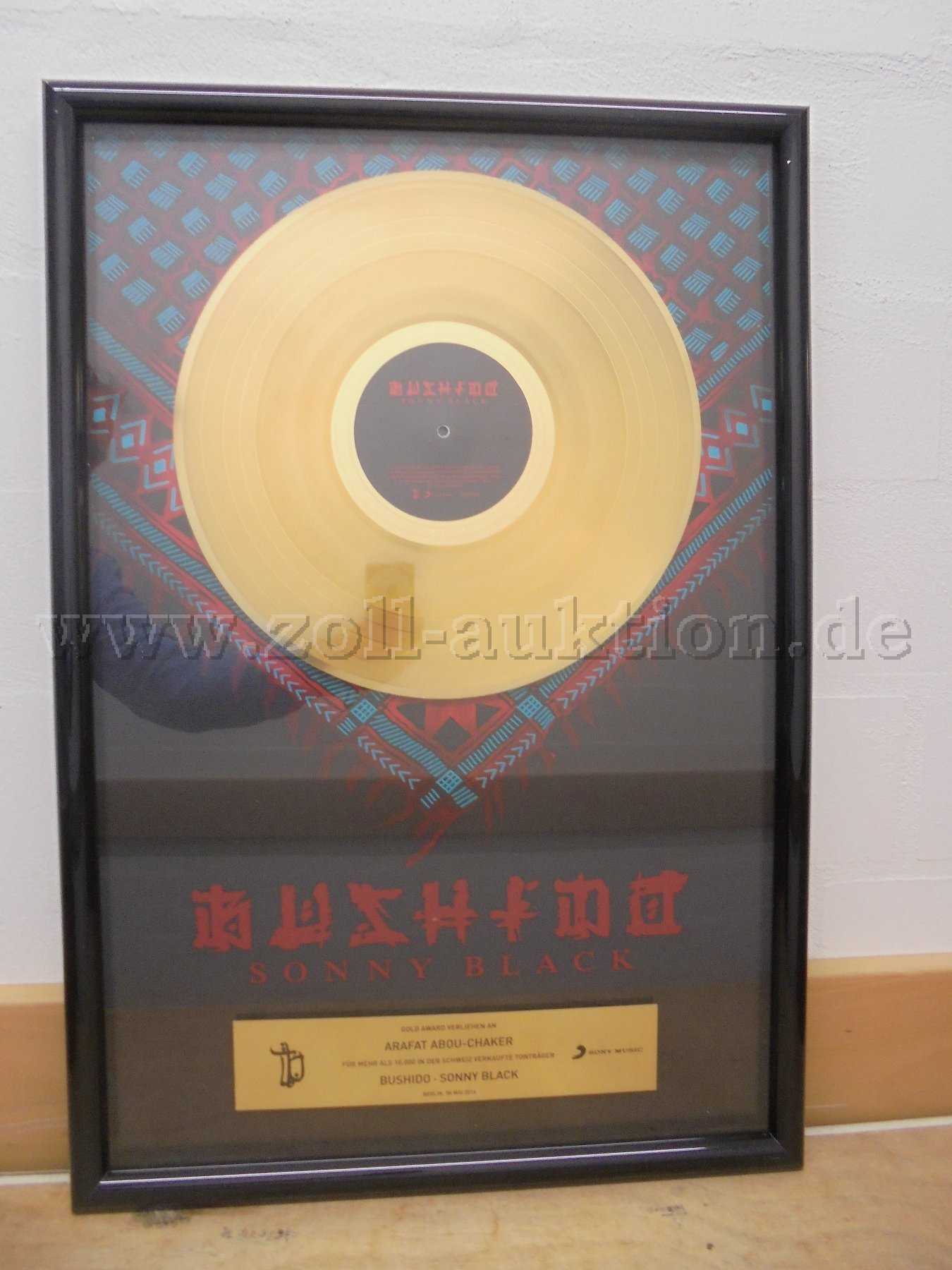 1 Gold Award Schweiz Bushido-Sonny Black