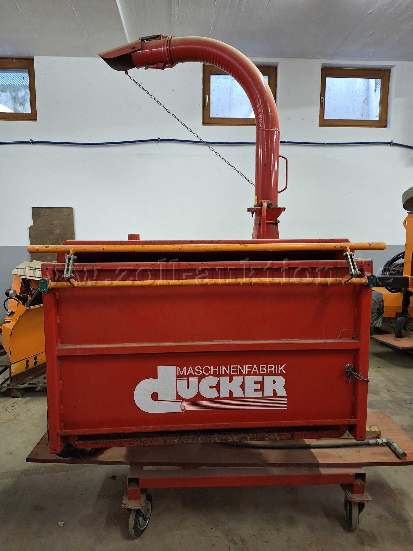 1 Holzhacker HF 560 Dücker