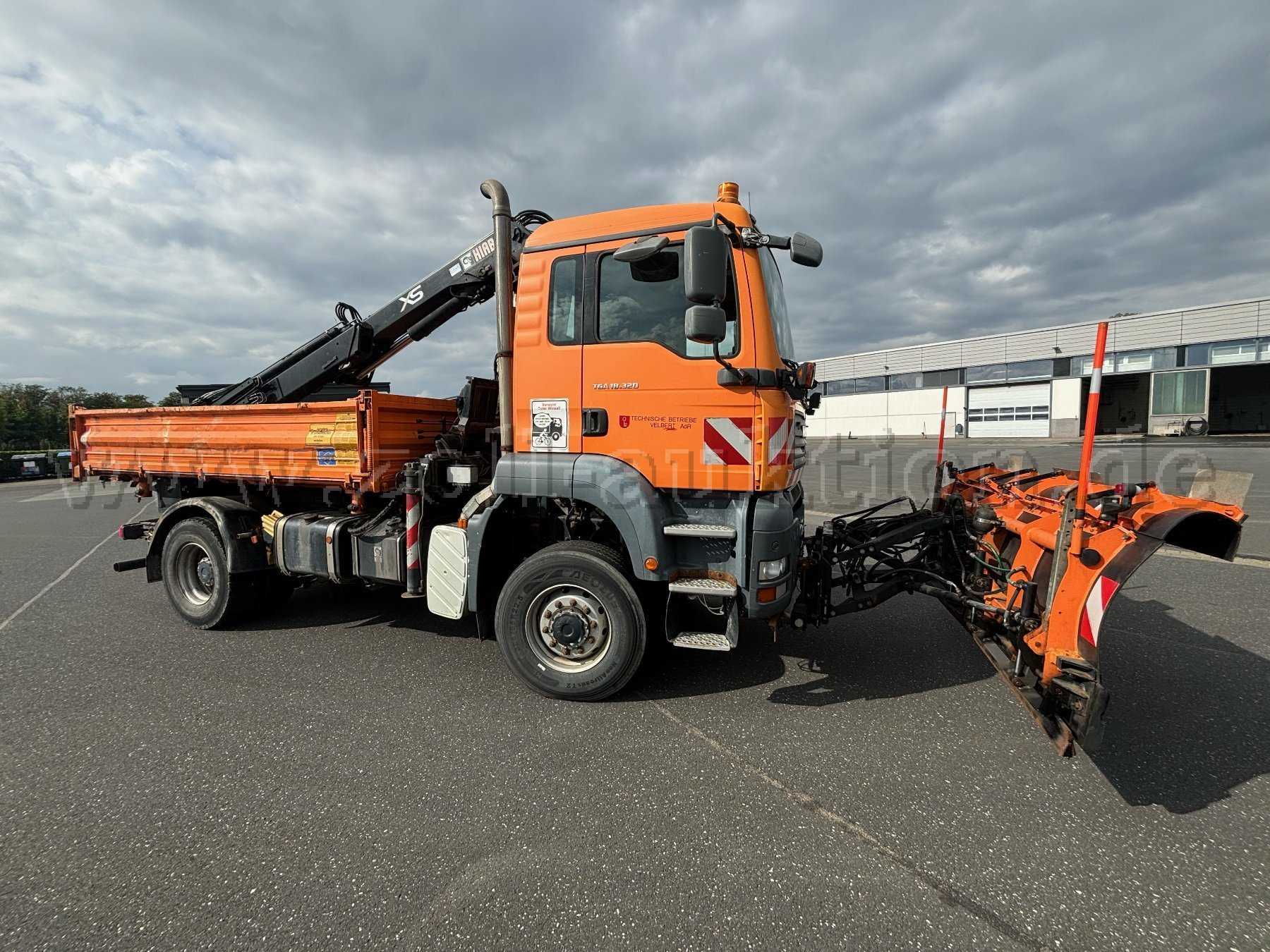 1 MAN TGA 18.320 LKW Kipper mit Ladegerät