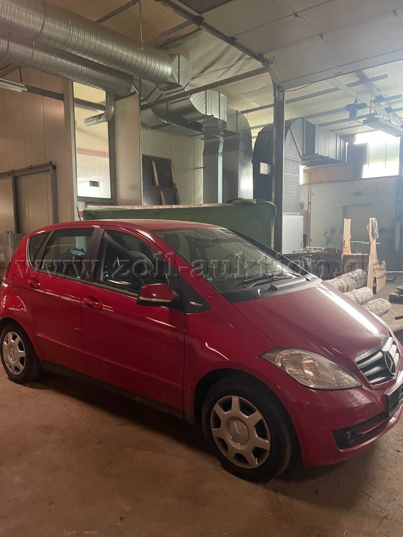 1 Mercedes Benz A 160 BE