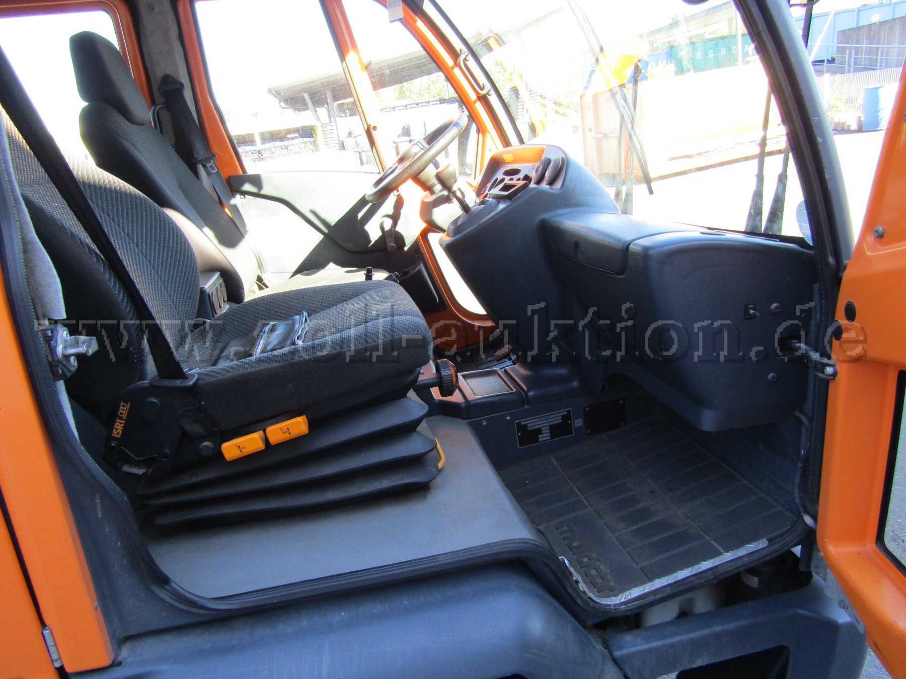 Multicar Fumo Carrier M30 Ansicht Innenraum Beifahrerseite vorne