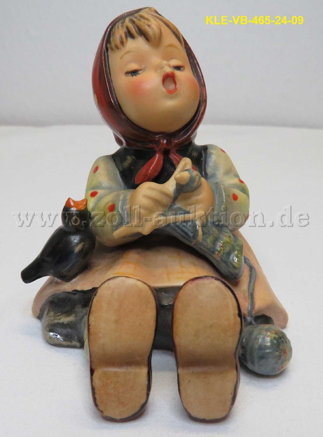 1 Porzellanfigur, Hummelfigur "Strickliesl"