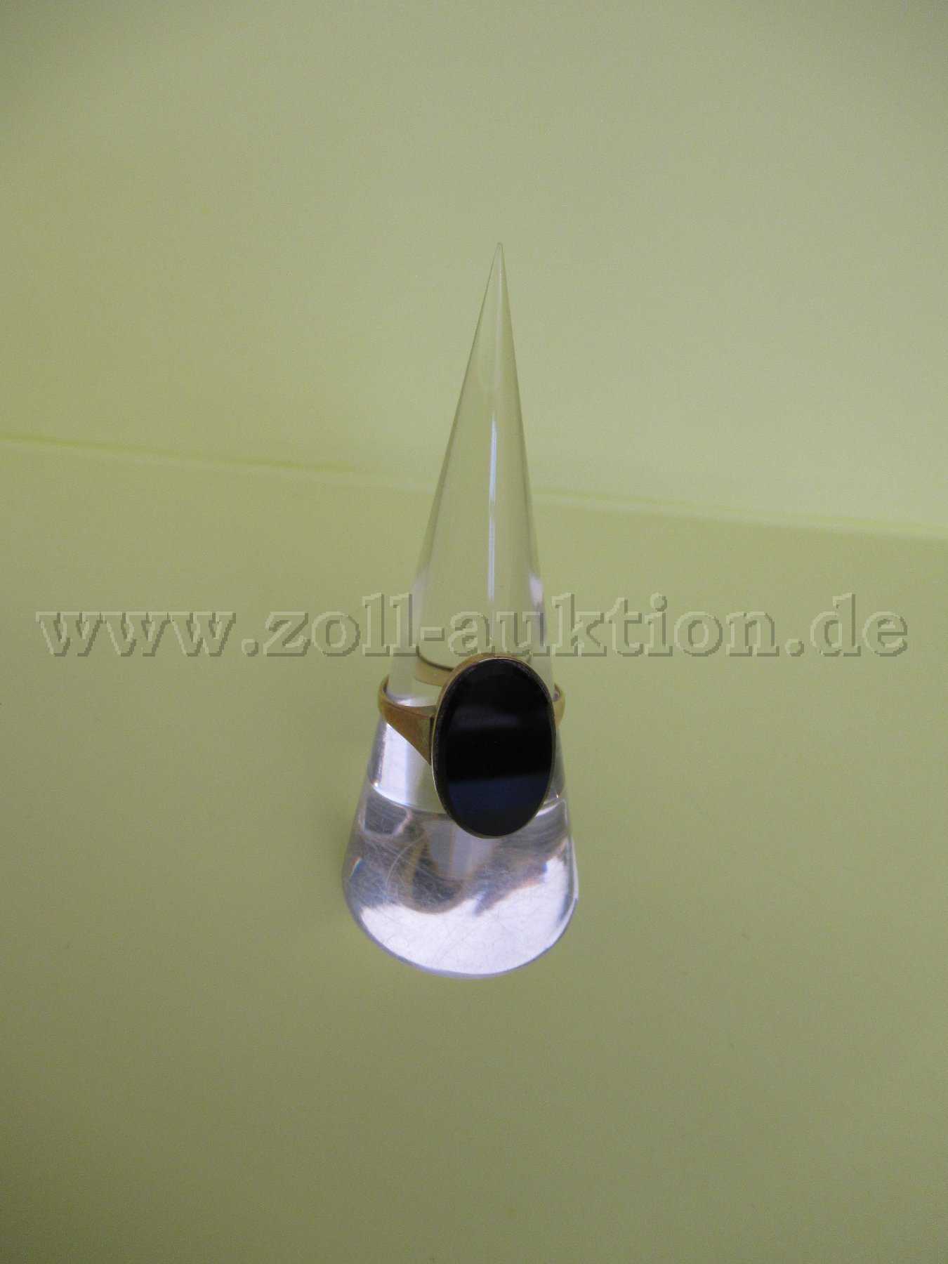 1 Ring aus 333/- Gold mit Onyx-Gravurplatte