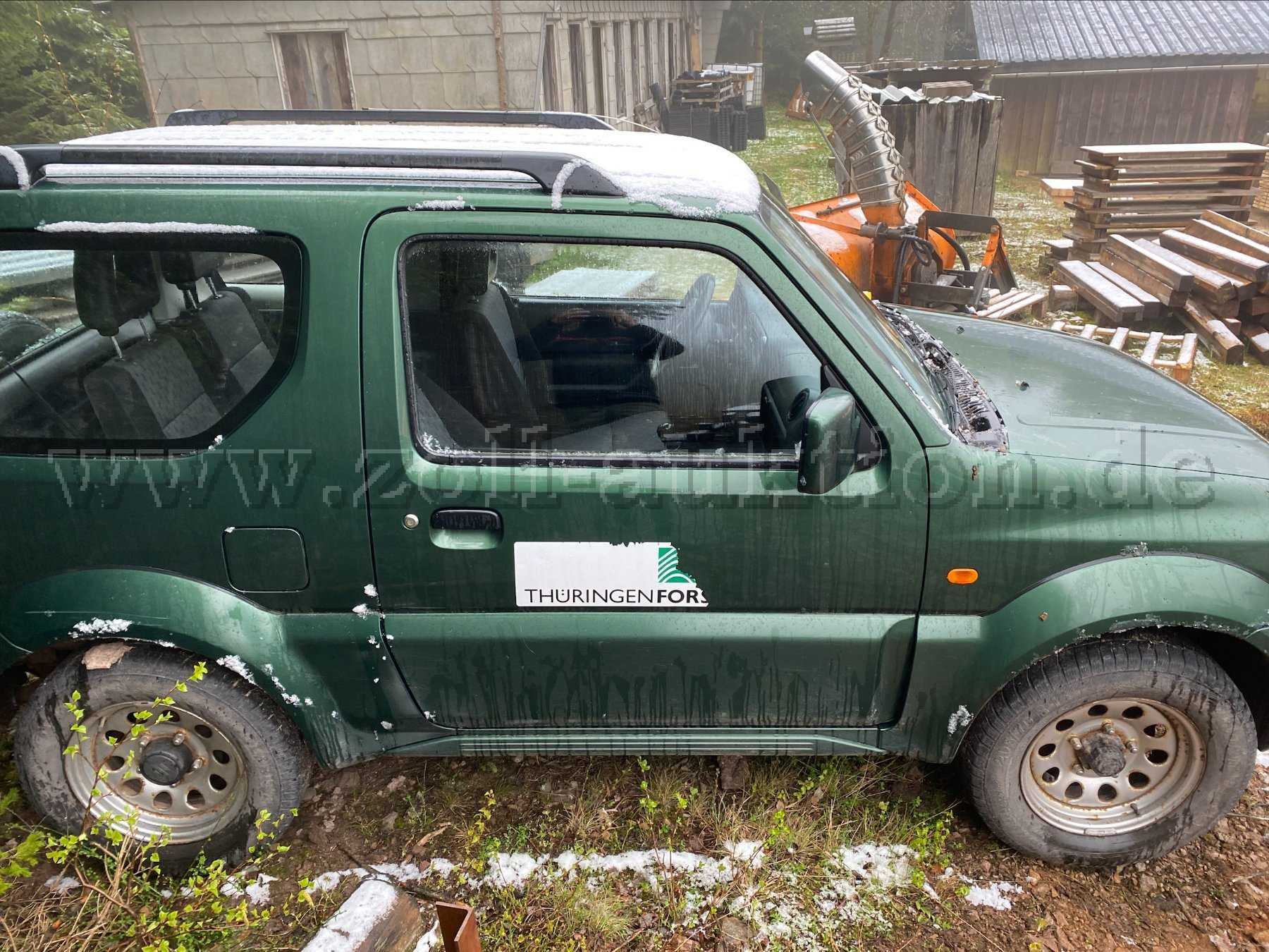 1 Suzuki Jimny (Ersatzteilspender)