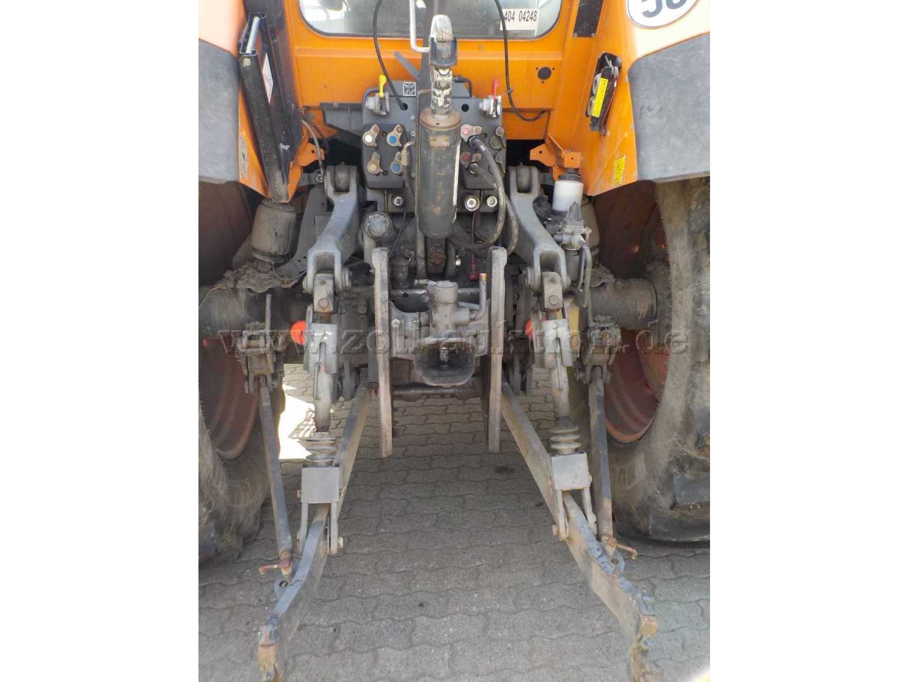 Detailbild Heckansicht Traktor