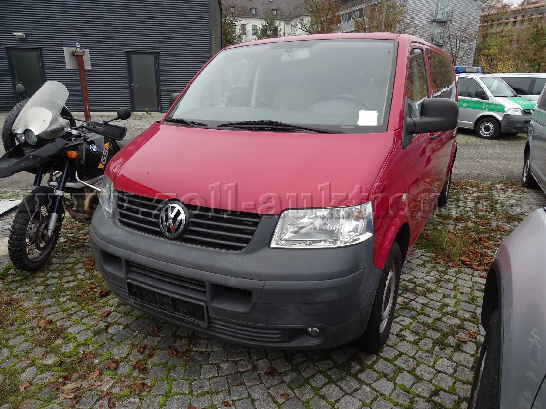 1 VW Kombi T5 (7HC) 2.5 TDI