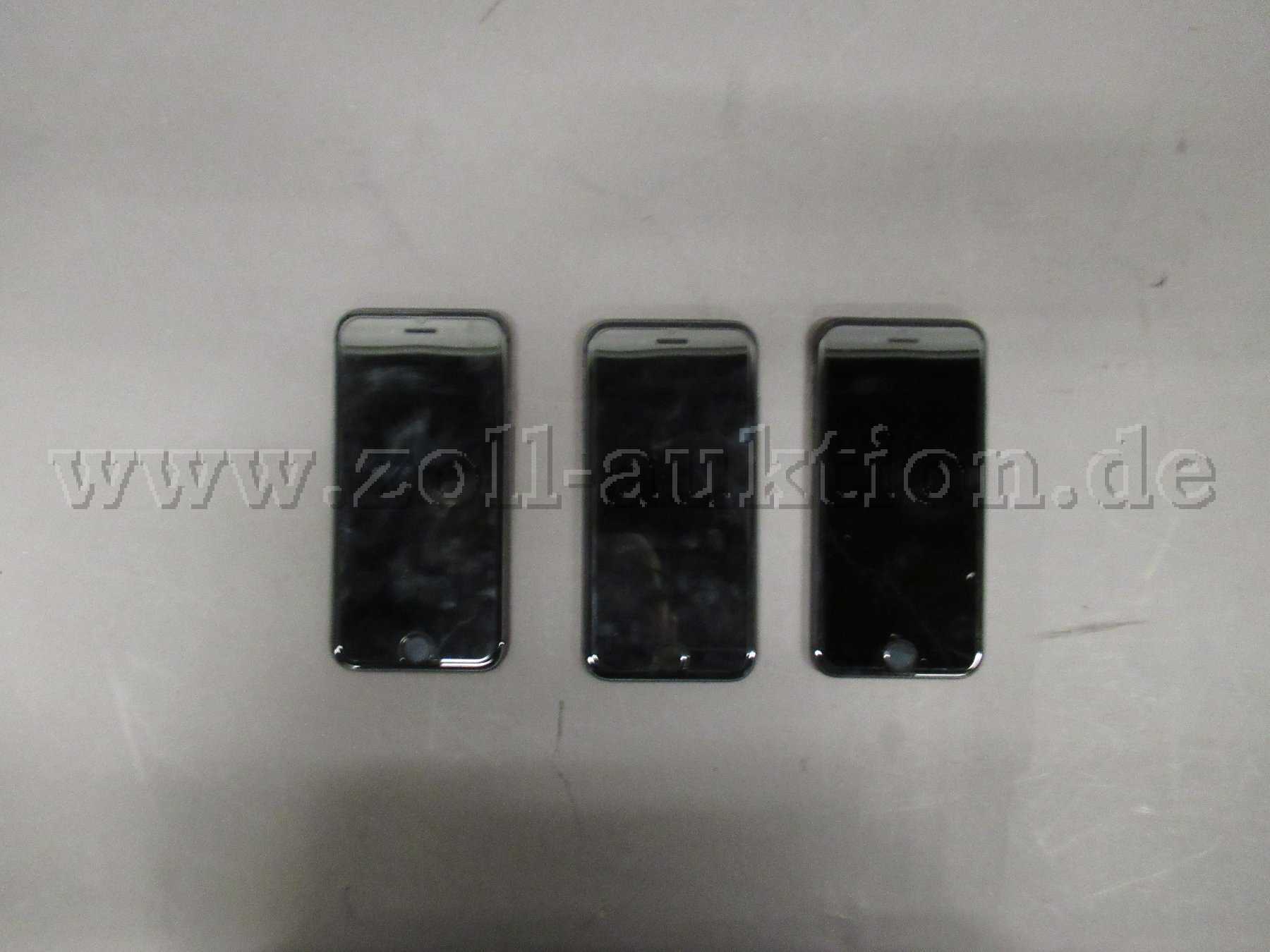 3 Apple iPhone 8 in Schwarz 64GB