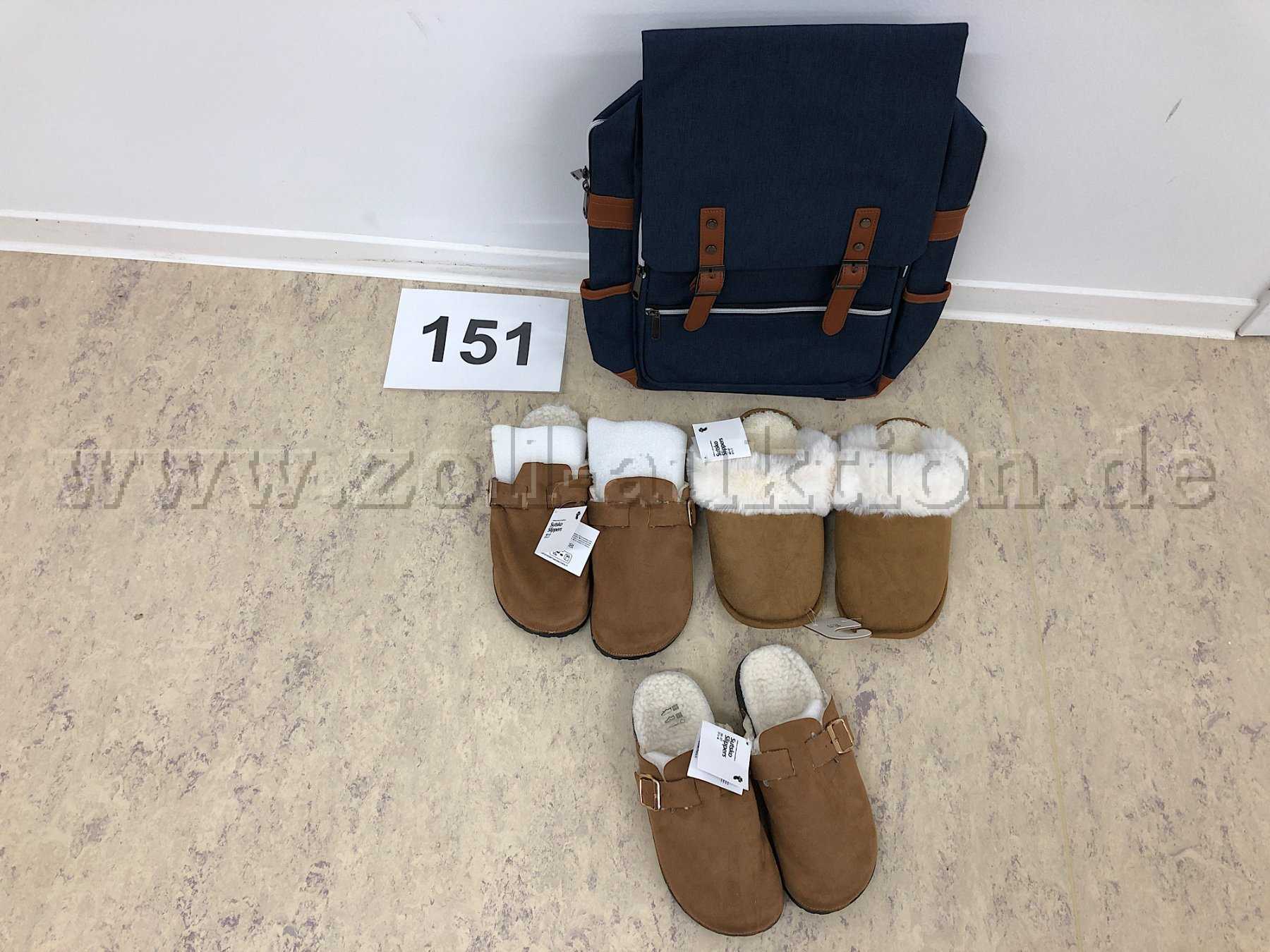 4 teiliger, neuwertiger Bekleidungsposten (Rucksack und Hausschuhe)