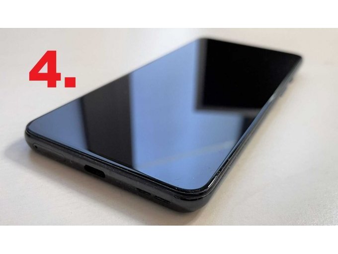 4. OnePlus 9, Display