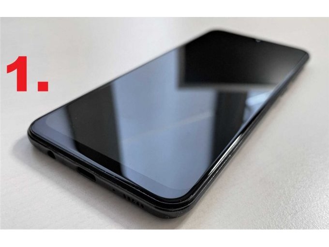 1. Samsung Galaxy A50, Display