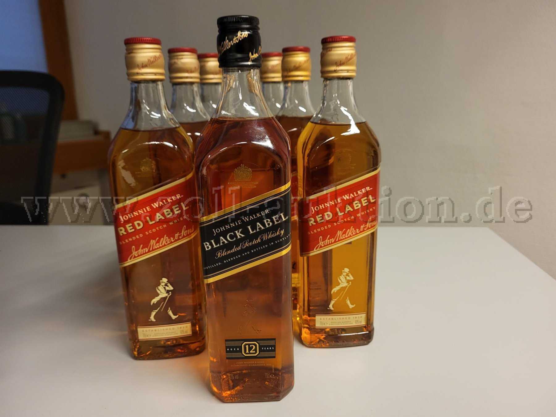 7 Flaschen Alkohol-Whiskey