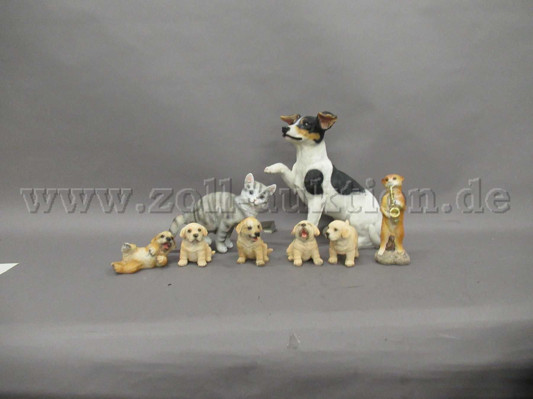 8 Tierfiguren Hunde, Katze, Erdmännchen