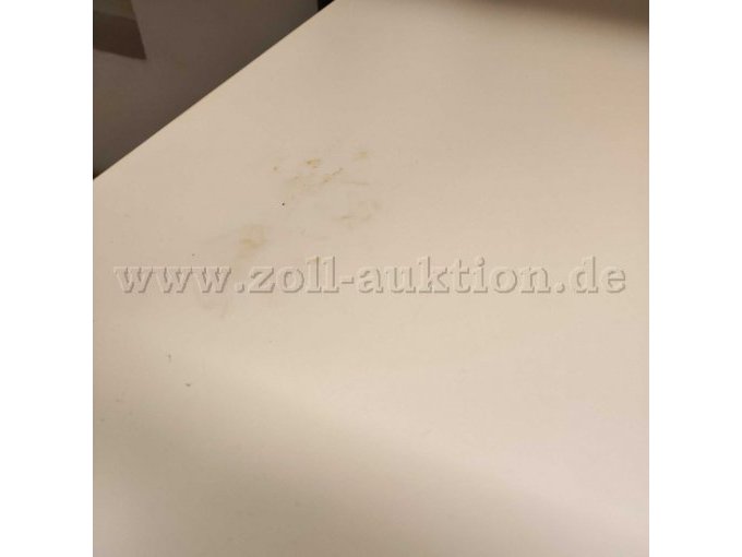 Verunreinigung Tischplattenbereich
